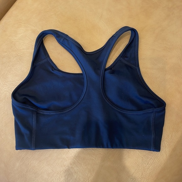 Nike Black Sports Bra - size Medium - Picture 2 of 2